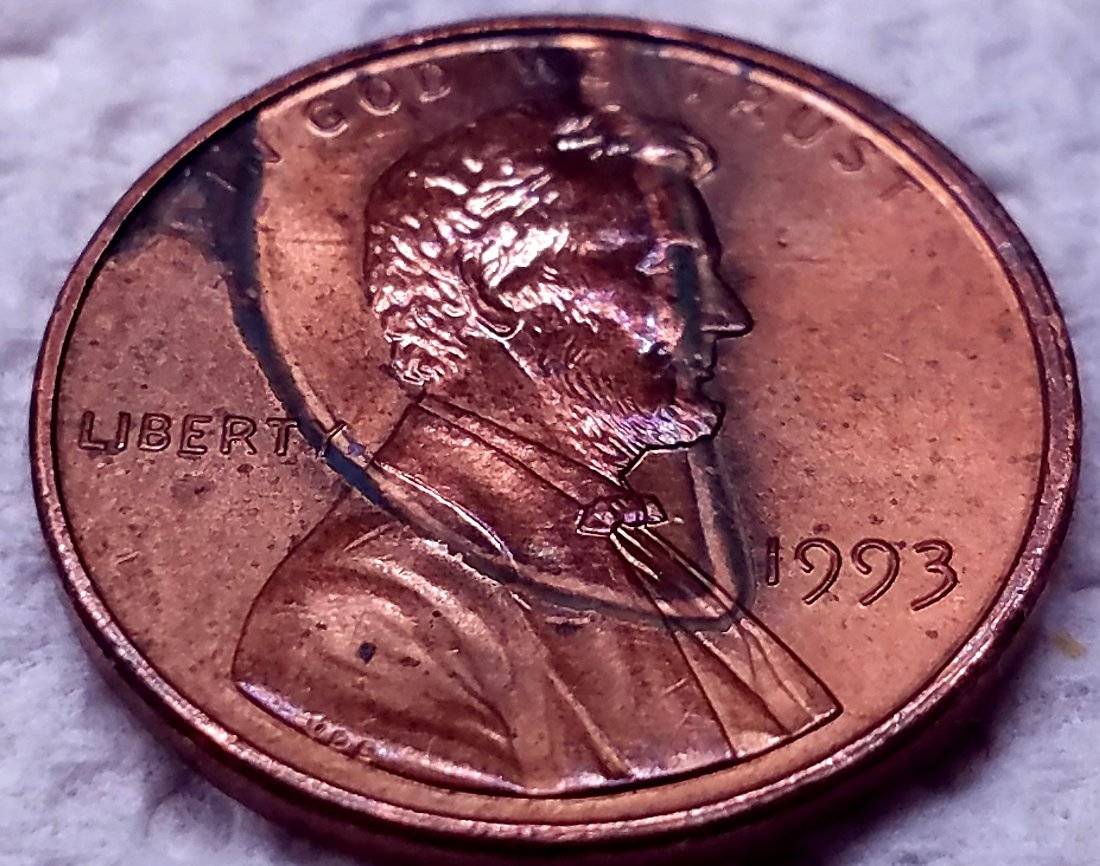 1993-P-Lincoln-Cent-Struck-Through-Metal-Half-Disc-Or-Metal-Clip?